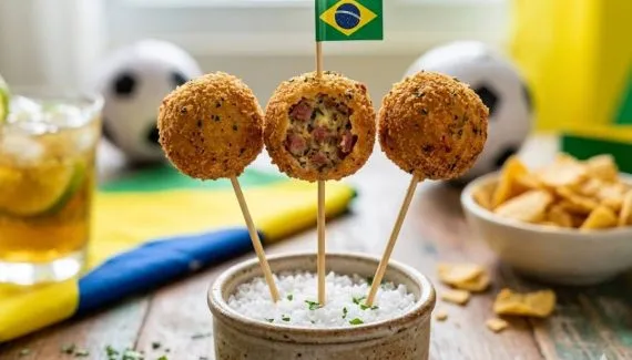 Como fazer bolo cake pop de calabresa: petisco fácil e crocante para curtir a Copa