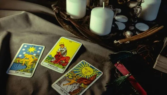 Tarot do dia: previsão para os 12 signos em 18/06/2026