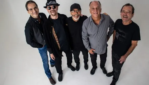 The Fevers e Renato & Seus Blue Caps vão embalar Curitiba com clássicos da Jovem Guarda