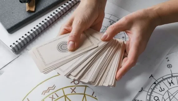 Tarot semanal: previsão para os signos de 22 a 28 de junho de 2026