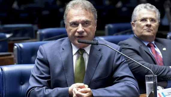Álvaro Dias condiciona candidatura ao Senado a alianças do MDB para eleição 