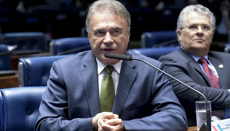 Álvaro Dias condiciona candidatura ao Senado a alianças do MDB para eleição 