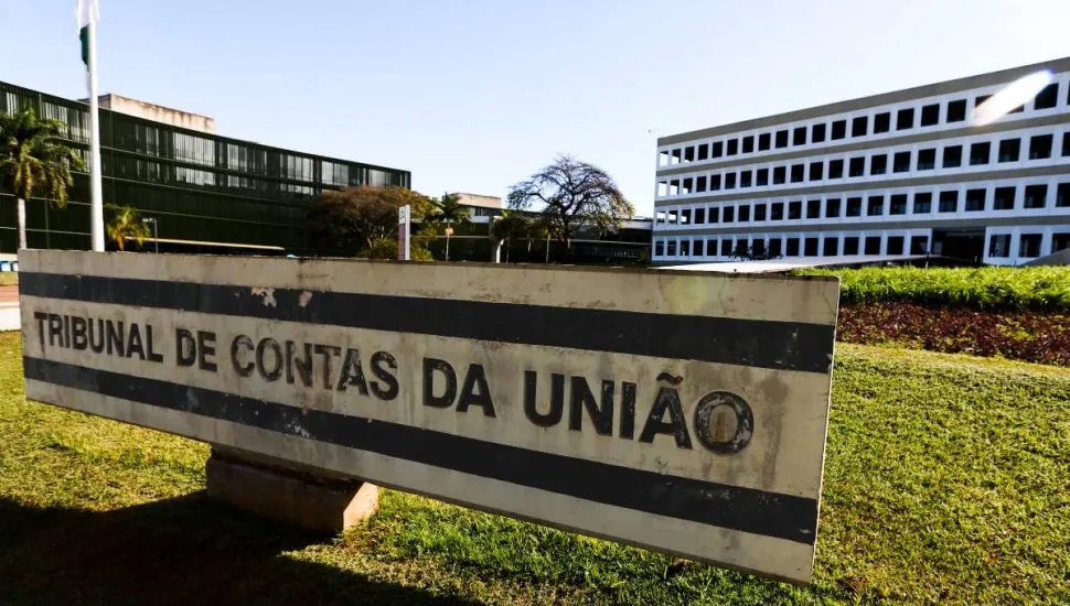 Imagem mostra a fachada Tribunal de Contas da União (TCU).