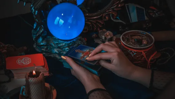 Tarot do dia: previsão para os 12 signos em 24/06/2026