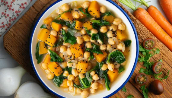 Jantar saudável: 4 sopas ricas em proteínas para os dias frios
