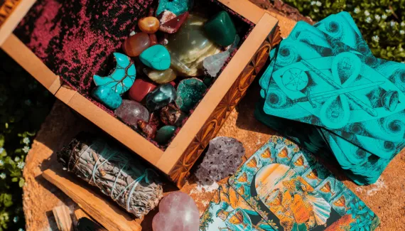 Tarot do dia: previsão para os 12 signos em 25/06/2026
