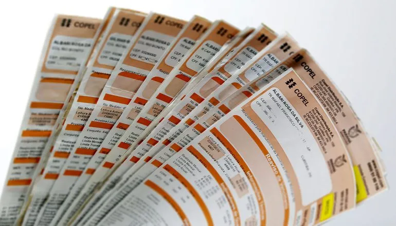 Por que a conta de luz subiu no Paraná? Energia fica 20% mais cara