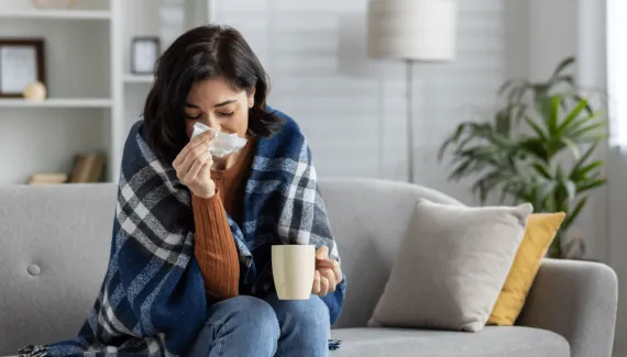 6 hábitos que ajudam a prevenir crises de rinite e sinusite no inverno