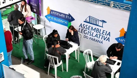 Assembleia sai do Centro Cívico e está cada vez mais perto da população do Paraná