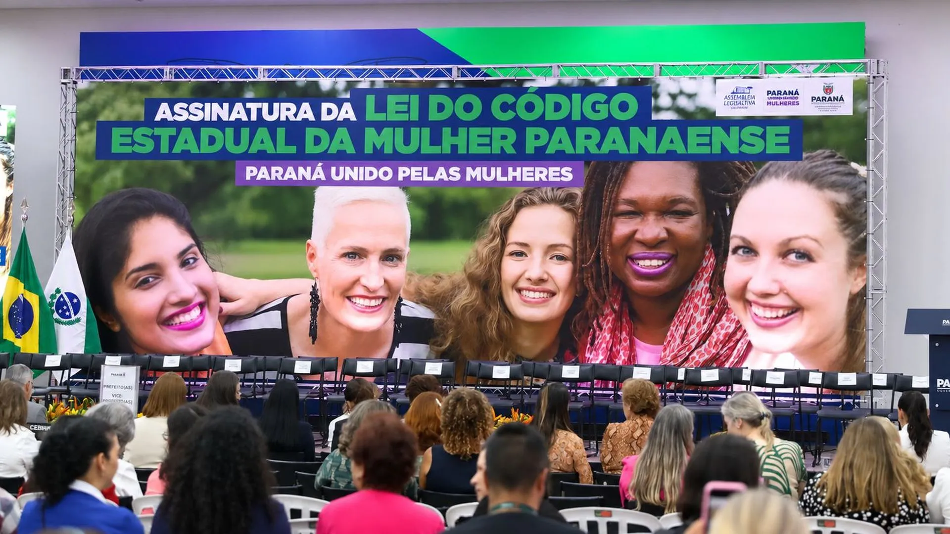 A consolidação de leis em códigos temáticos tornou mais simples o acesso da população a direitos relacionados à proteção das mulheres, inclusão, saúde e outras políticas públicas.