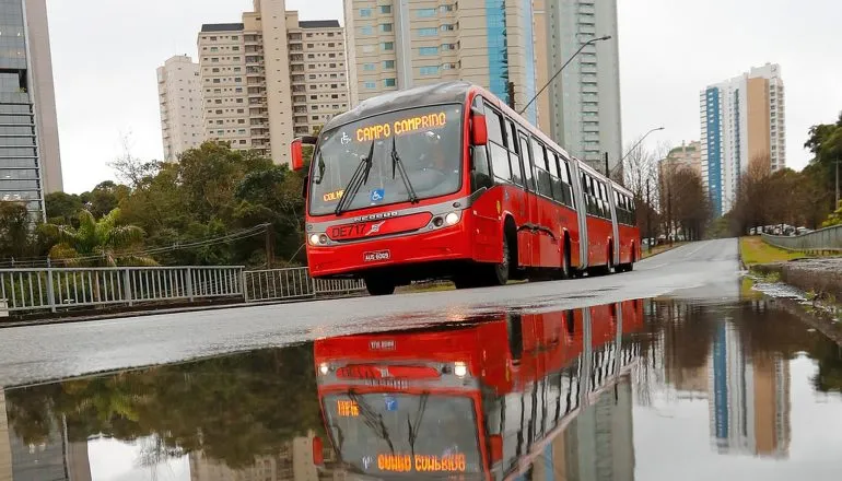 Curitiba terá mais ônibus antes de Brasil x Japão, pela Copa do Mundo