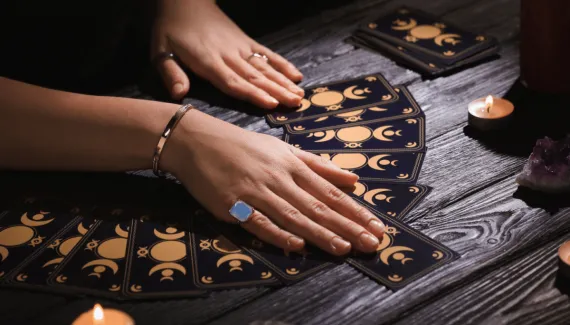 Tarot do dia: previsão para os 12 signos em 28/06/2026