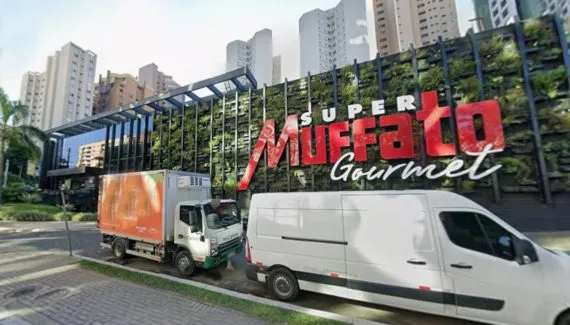 Supermercado de Curitiba muda estratégia e reinaugura após revitalização