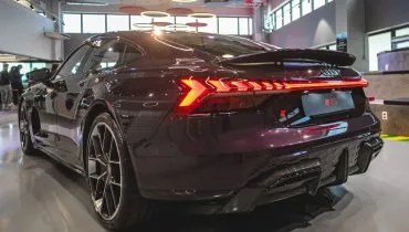 Imagem mostra o novo RS e-tron GT Performance.