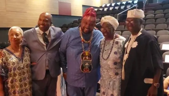 Colombo sedia grande evento de cultura e religião afro-brasileira