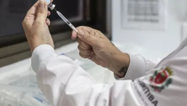 Nova vacina Pneumo 20 em Curitiba: tudo o que precisa saber antes de levar as crianças