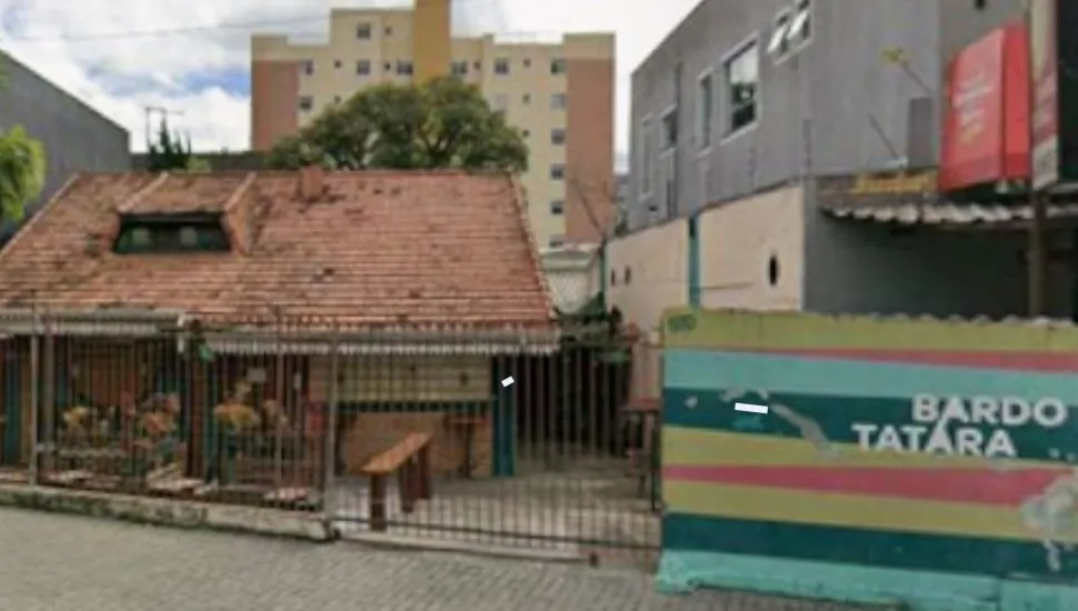 Fachada de restaurante / bar, o Bardo Tatára