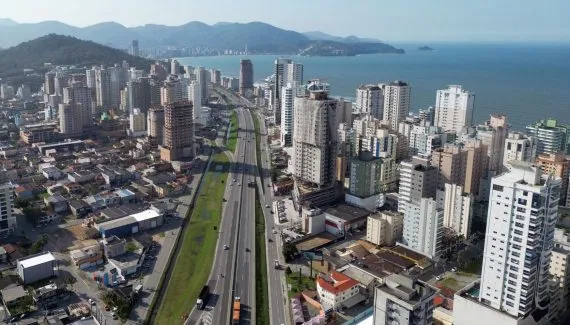 Itapema ultrapassa Balneário Camboriú e lidera ranking nacional de imóveis mais caros