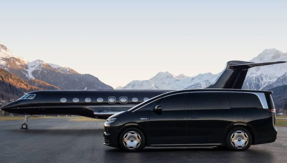 Imagem mostra a minivan D99, da Leapmotors