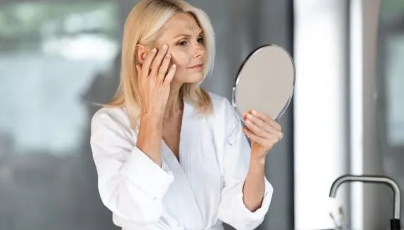 Rotina minimalista no frio: 5 dicas para evitar sobrecarregar a pele no inverno