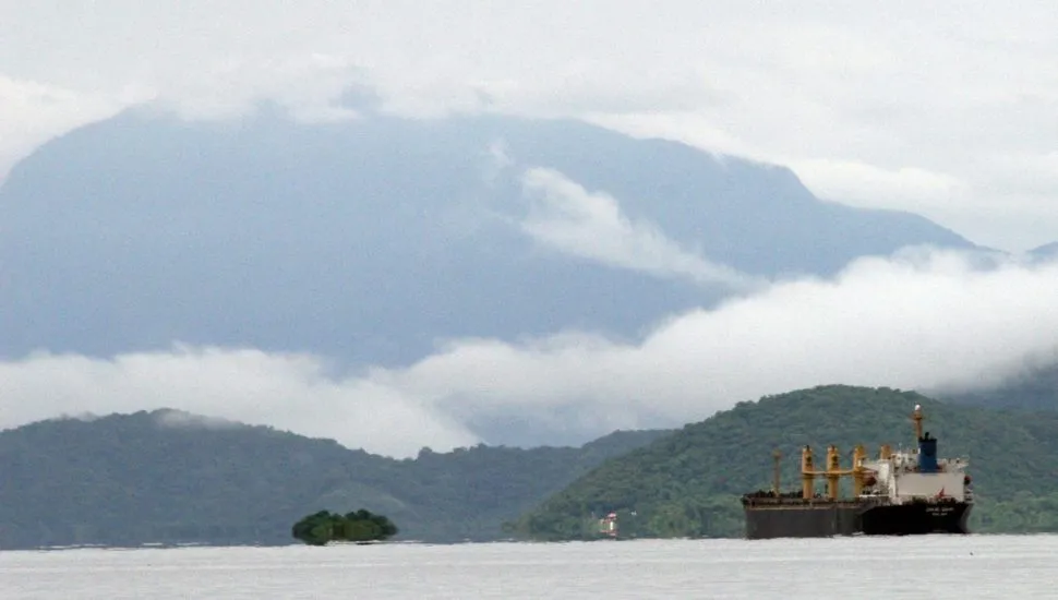 Baía de Paranaguá.