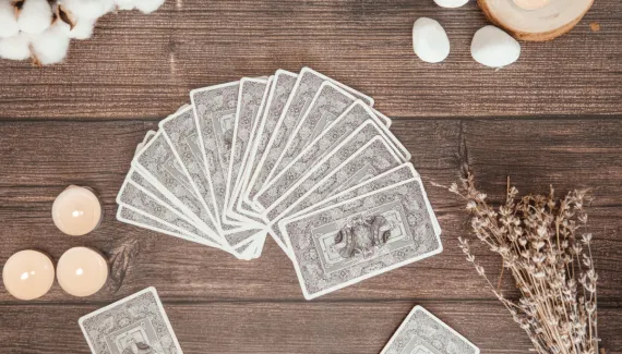 Tarot do dia: previsão para os 12 signos em 07/07/2026