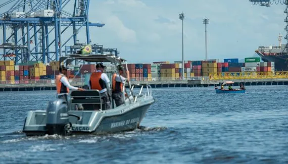Naufrágio em Paranaguá expõe perigo de táxis náuticos sem fiscalização