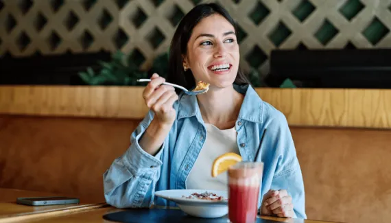 5 dicas para manter uma alimentação equilibrada mesmo fora de casa
