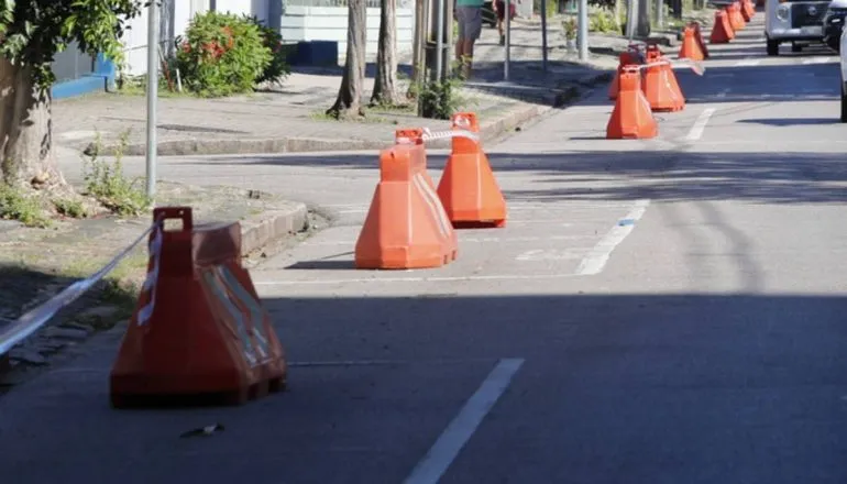 Obras e alterações de circulação afetam trânsito de Curitiba na tarde desta terça-feira