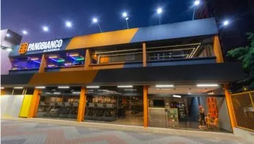 Fachada de academia Panobianco em Ibiporã
