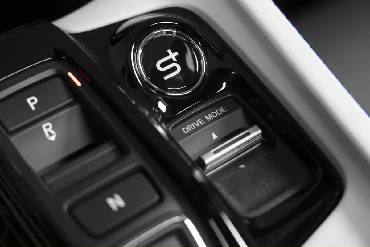Imagem mostra a interna do Honda Prelude 2026.