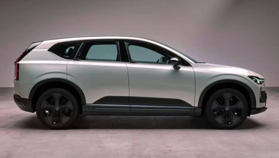 Volvo EX60 Cross Country 4