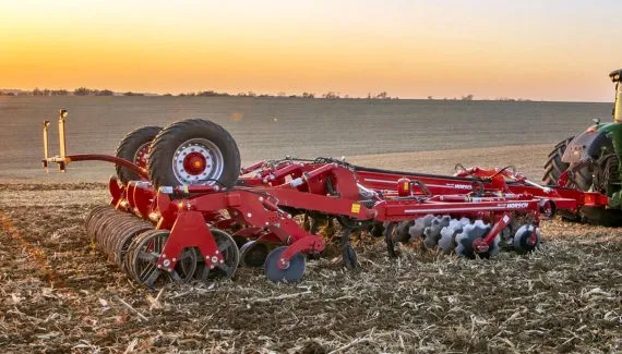 BNDES aprova mega financiamento para desenvolvimento de maquinário agrícola em Curitiba