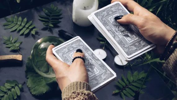 Tarot do dia: previsão para os 12 signos em 16/07/2026