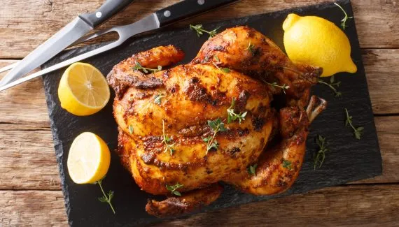 6 receitas de frango assado para o almoço de domingo