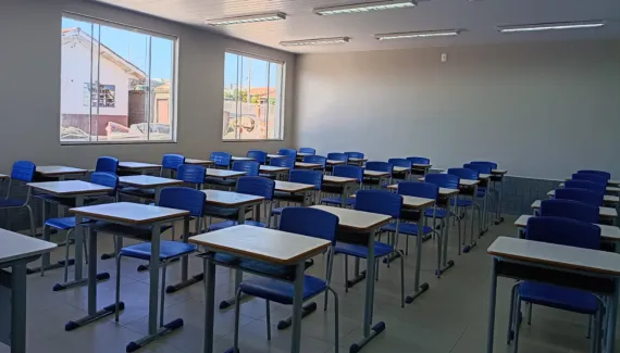 Colégio destruído por tornado em Rio Bonito do Iguaçu recebe alunos após oito meses