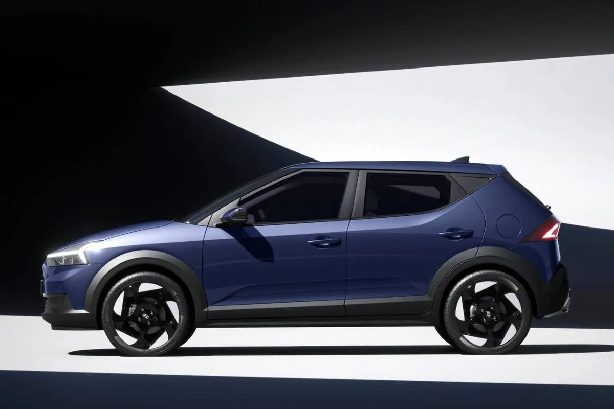 Imagem mostra a lateral do novo Hyundai I20