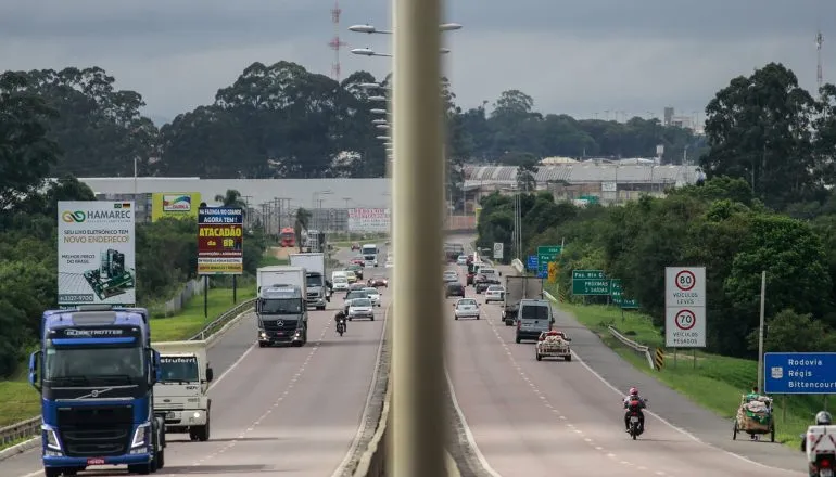 Leilão da Régis Bittencourt movimenta mercado nesta quinta com investimento de R$ 7,2 bilhões