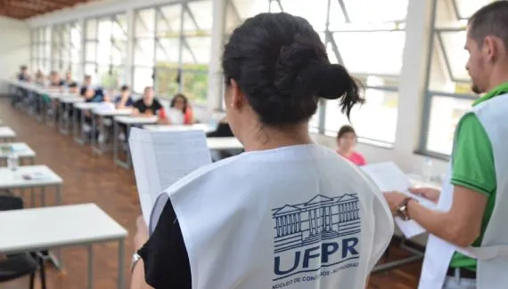 Vestibular da UFPR bate recorde da década e recupera patamar pré-pandemia com quase 43,3 mil inscritos