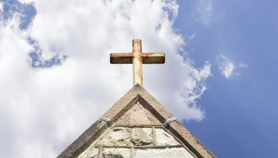 Processo pode tombar igrejas em uso sem aval das instituições religiosas no Paraná