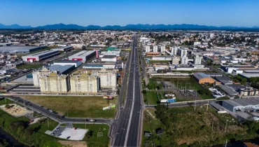 Pinhais é um dos municípios da Região Metropolitana que devem ganhar maior integração com Curitiba em projetos de mobilidade e desenvolvimento urbano previstos nas diretrizes do novo Plano Diretor de Curitiba. Foto: Roberto Dziura Jr./Governo do Paraná
