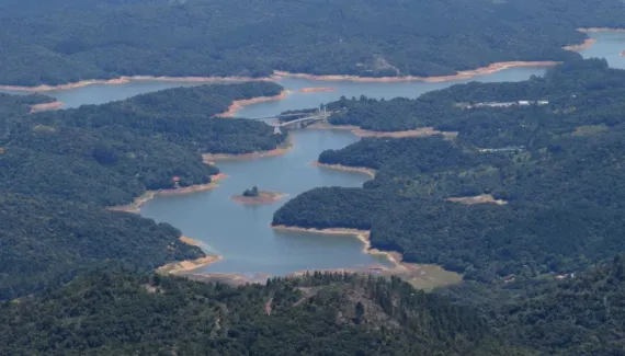 Mudanças climáticas já afetam a água subterrânea? Estudo liga fenômeno aos aquíferos do Paraná