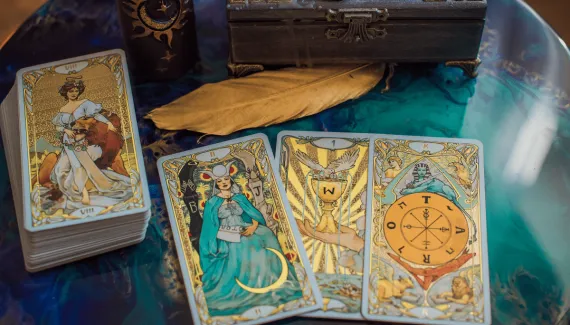 Tarot do dia: previsão para os 12 signos em 31/07/2026