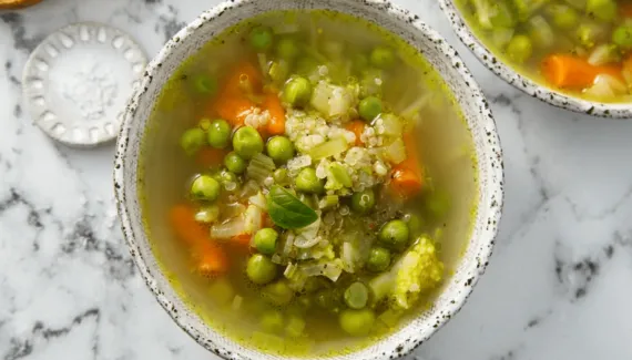 Sopas proteicas para o almoço: 5 receitas para ajudar a melhorar o ganho de massa muscular