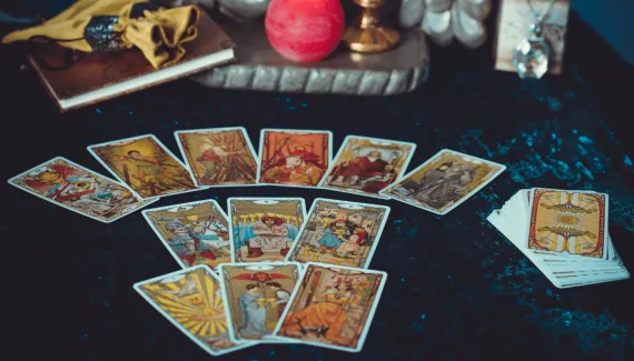 Tarot do dia: previsão para os 12 signos em 07/08/2026
