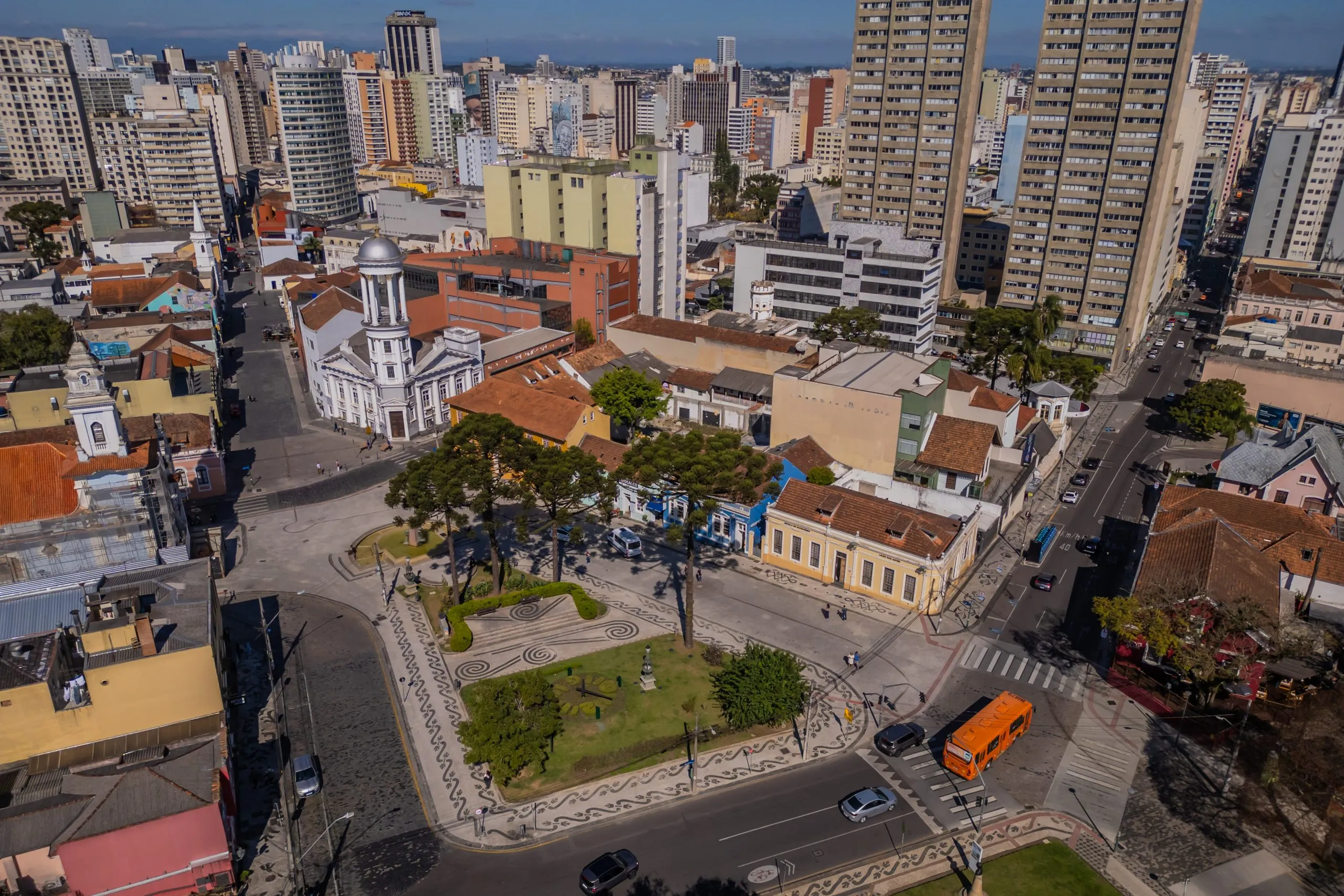Curitiba abre consulta pública para definir prioridades de orçamento de R$ 15 bi