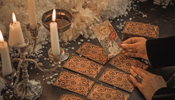 Tarot semanal: previsão para os signos de 10 a 16 de agosto de 2026