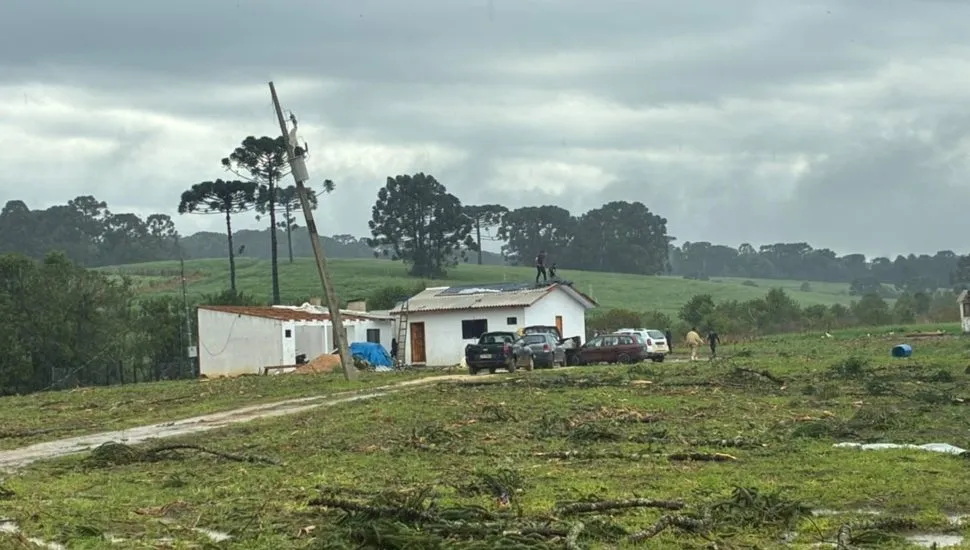 Após tornado em Piraí do Sul, setor rural cobra agilidade no atendimento às propriedades