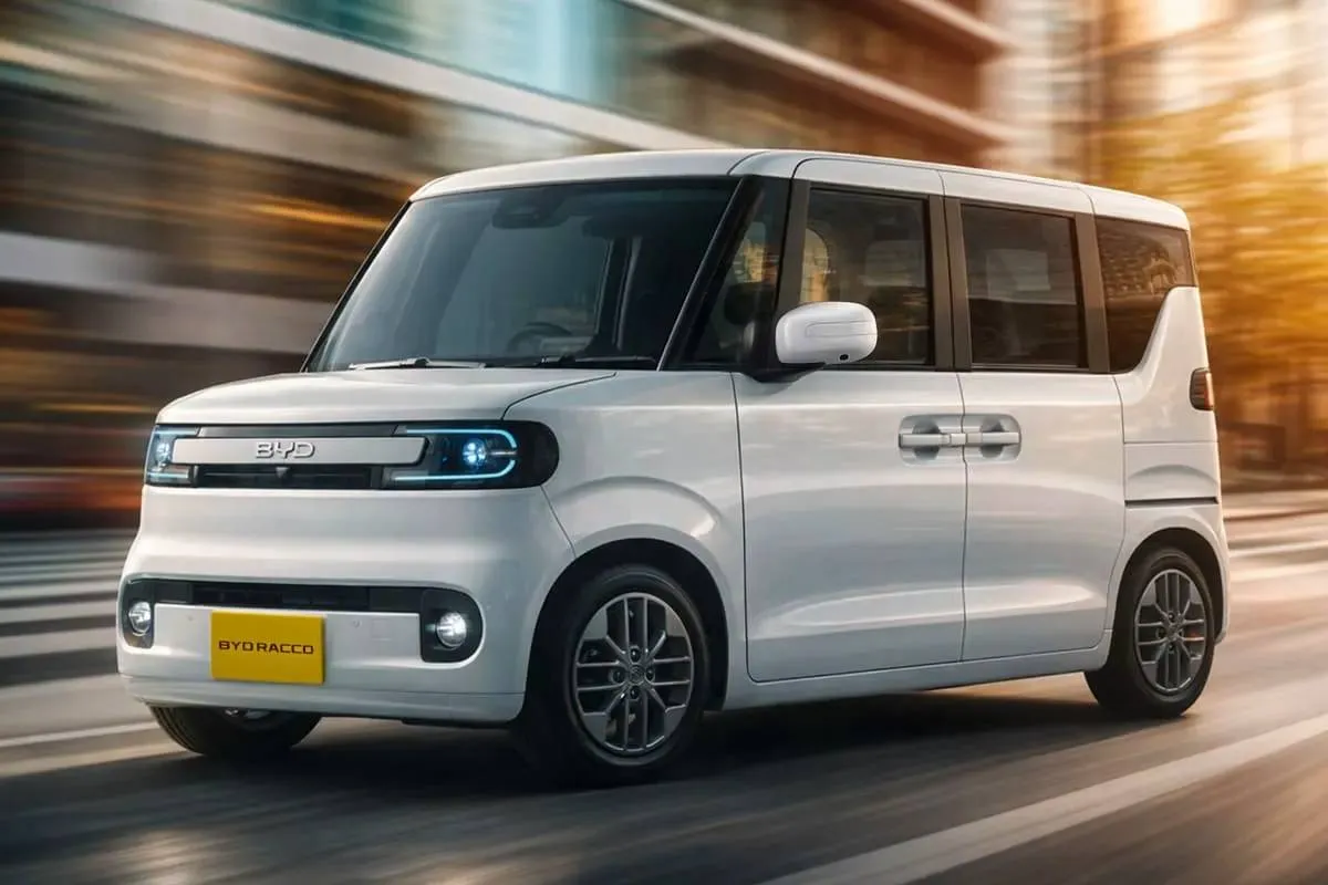 Imagem mostra a parte externa do novo BYD Racco na cor branca. O Key Car faz parte de um estilo de bastante sucesso no Japão.