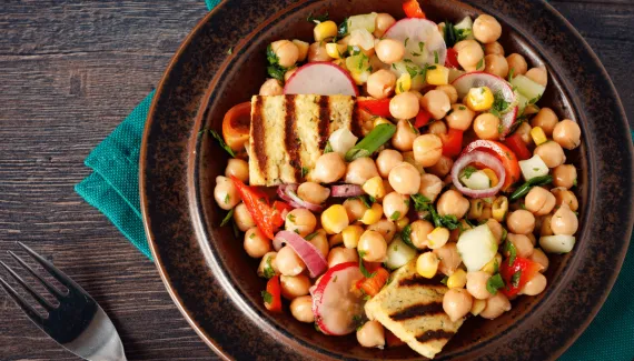 Almoço saudável: 5 receitas proteicas com grão-de-bico